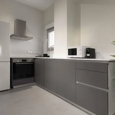 Apartamento Phaedrus Living Mini Art House Kahlo Nicosia